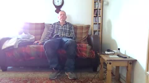 Snapshot of letmestrip chatting on September 21, 2025, 8:27 am paul online show from September 21, 2025, 8:27 am