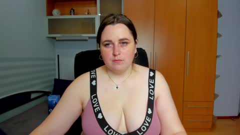 Snapshot of letticams chatting on May 26, 2026, 7:04 am Naomi online show from May 26, 2026, 7:04 am
