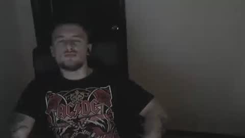 Snapshot of lev1ngston chatting on December 25, 2024, 3:29 am lev1ngston online show from December 25, 2024, 3:29 am