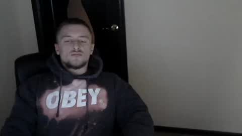 Snapshot of lev1ngston chatting on December 30, 2024, 2:53 am lev1ngston online show from December 30, 2024, 2:53 am