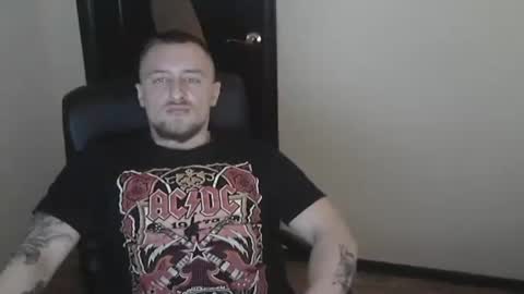 Snapshot of lev1ngston chatting on January 7, 2025, 6:45 pm lev1ngston online show from January 7, 2025, 6:45 pm