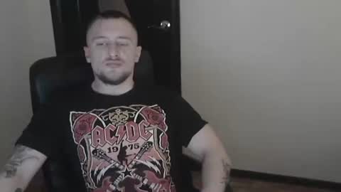 Snapshot of lev1ngston chatting on January 8, 2025, 2:03 am lev1ngston online show from January 8, 2025, 2:03 am