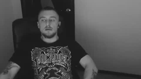 Snapshot of lev1ngston chatting on January 8, 2025, 2:56 pm lev1ngston online show from January 8, 2025, 2:56 pm