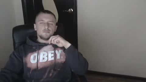 Snapshot of lev1ngston chatting on January 9, 2025, 8:24 am lev1ngston online show from January 9, 2025, 8:24 am