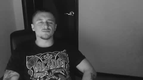 Snapshot of lev1ngston chatting on January 13, 2025, 11:27 pm lev1ngston online show from January 13, 2025, 11:27 pm