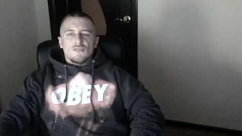 Snapshot of lev1ngston chatting on January 25, 2025, 4:46 pm lev1ngston online show from January 25, 2025, 4:46 pm