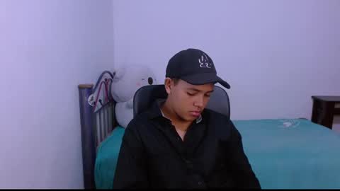 Snapshot of levii_7 chatting on October 30, 2025, 1:18 am 0600AM-1200PM - online show from October 30, 2025, 1:18 am