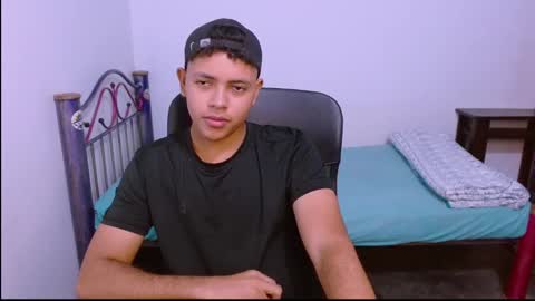 Snapshot of levii_7 chatting on November 7, 2025, 5:07 am 0600AM-1200PM - online show from November 7, 2025, 5:07 am