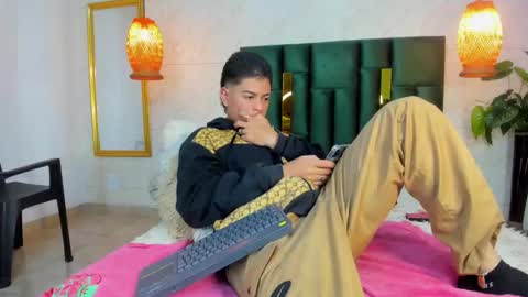 LevySteven online show from October 25, 2025, 4:20 am