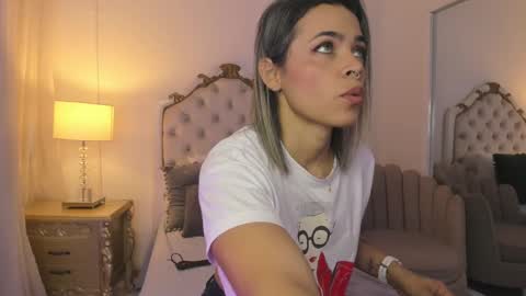    online show from October 3, 2025, 11:51 am