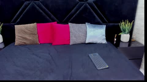 lexa online show from April 9, 2026, 6:46 pm