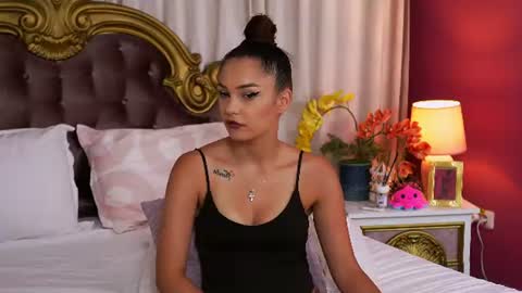 Snapshot of lexi_luna18 chatting on July 17, 2026, 10:14 pm Luna online show from July 17, 2026, 10:14 pm