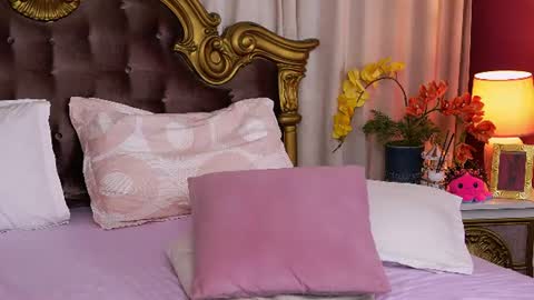 Snapshot of lexi_luna18 chatting on July 23, 2026, 8:18 pm Luna online show from July 23, 2026, 8:18 pm