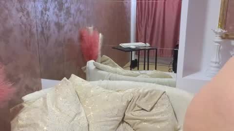 Snapshot of lexi_u_ chatting on March 5, 2025, 9:38 am LEXXY online show from March 5, 2025, 9:38 am