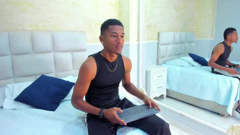 Lexi  Derek online show from September 20, 2025, 7:37 pm