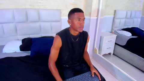 Lexi  Derek online show from September 30, 2025, 4:56 pm