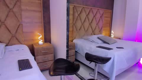 Lexi  Derek online show from October 15, 2025, 7:03 pm