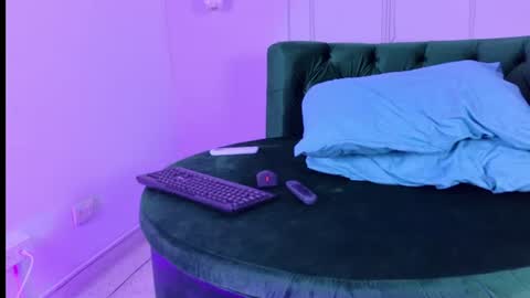 lexielancaster cr online show from August 8, 2026, 8:22 pm