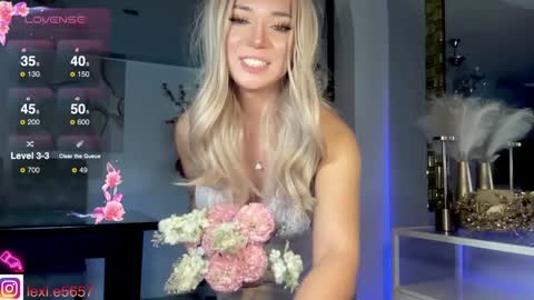 lexiesmith_ online show from February 28, 2025, 4:21 am