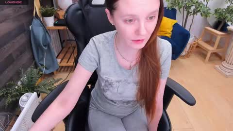 Lexi online show from March 12, 2025, 6:51 am