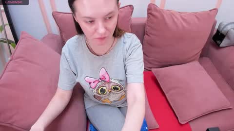 Lexi online show from September 25, 2025, 6:39 am