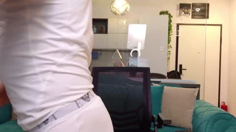 Snapshot of lexin25 chatting on December 10, 2024, 3:01 pm Askme online show from December 10, 2024, 3:01 pm