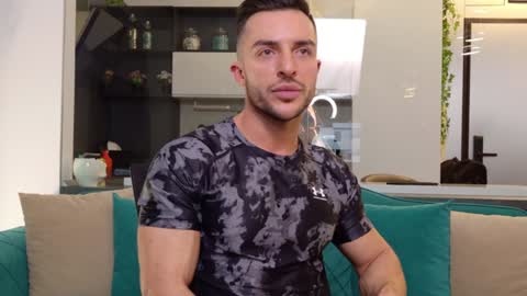 Snapshot of lexin25 chatting on December 30, 2024, 7:00 pm Askme online show from December 30, 2024, 7:00 pm