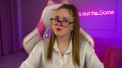 Lexi online show from May 16, 2026, 7:01 pm