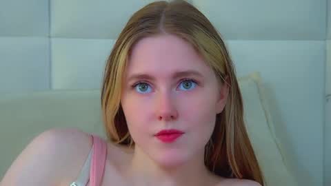 Lexi online show from June 3, 2026, 11:02 am