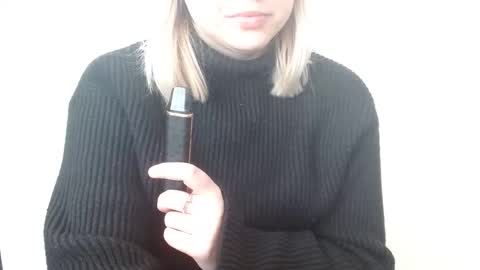 Leyla online show from April 7, 2026, 6:58 am