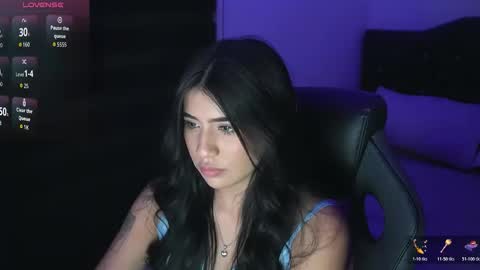 Snapshot of leyla_sans chatting on November 20, 2025, 12:33 am Leyla online show from November 20, 2025, 12:33 am