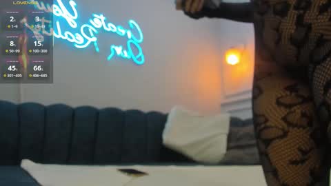 Leyla online show from March 22, 2026, 11:24 am