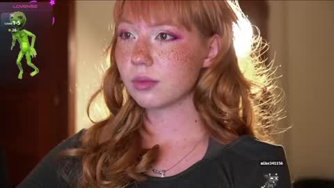 Snapshot of li_on_line chatting on October 2, 2025, 4:36 pm Li online show from October 2, 2025, 4:36 pm