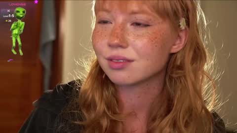 Snapshot of li_on_line chatting on October 4, 2025, 3:21 pm Li online show from October 4, 2025, 3:21 pm