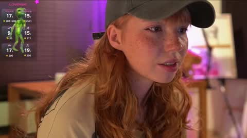 Snapshot of li_on_line chatting on November 1, 2025, 5:26 pm Li online show from November 1, 2025, 5:26 pm