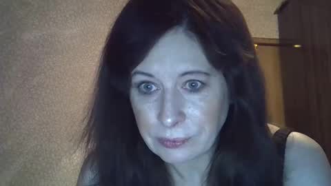 lia_ang online show from April 4, 2026, 7:55 pm