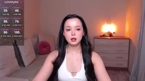 L I A online show from December 15, 2025, 1:15 pm