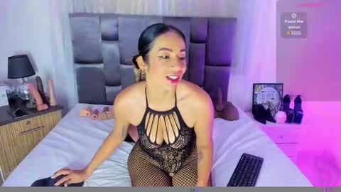 Lia Jhonson online show from September 25, 2025, 11:25 am