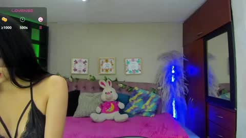 Snapshot of lia_keen chatting on March 4, 2025, 8:27 pm lia online show from March 4, 2025, 8:27 pm