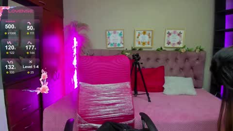 Snapshot of lia_keen chatting on September 10, 2025, 8:20 pm lia online show from September 10, 2025, 8:20 pm
