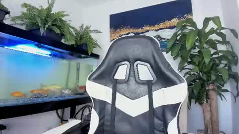 lia_lovelly online show from August 2, 2026, 5:22 pm
