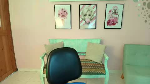 Snapshot of lia_nemesis chatting on April 29, 2026, 12:09 pm Nemesis online show from April 29, 2026, 12:09 pm