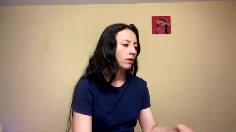 Little Queen Lia  online show from February 26, 2026, 11:59 pm