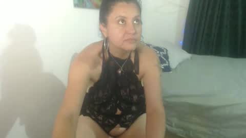 Lia online show from April 16, 2026, 9:39 pm