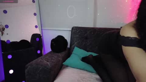 Snapshot of lia_tinez chatting on September 19, 2025, 11:49 pm Lia online show from September 19, 2025, 11:49 pm