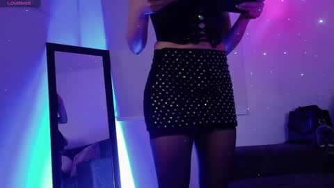 Snapshot of lia_tinez chatting on September 27, 2025, 11:32 pm Lia online show from September 27, 2025, 11:32 pm