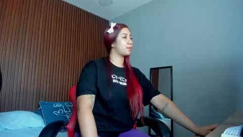 Snapshot of lia_violetta chatting on December 2, 2025, 9:10 pm lia_violetta online show from December 2, 2025, 9:10 pm