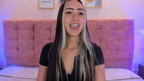 Snapshot of liaa_18 chatting on February 5, 2025, 6:35 am Liaa online show from February 5, 2025, 6:35 am