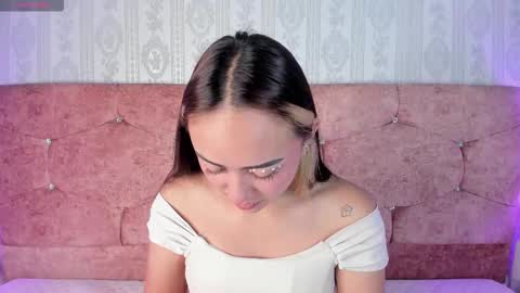 Snapshot of liaa_18 chatting on September 25, 2025, 3:54 am Liaa online show from September 25, 2025, 3:54 am