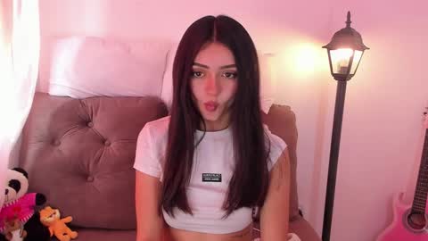 Snapshot of liabunny_ chatting on February 13, 2026, 5:20 pm Lia 3 online show from February 13, 2026, 5:20 pm